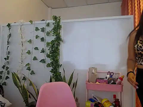 Snapshot of Manuela_lara_ chatting on 25, 9, 2025 Manuela lara online show from 25, 9, 2025