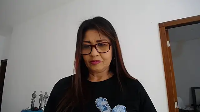 Manuela lara  online show from 23, 2, 2026