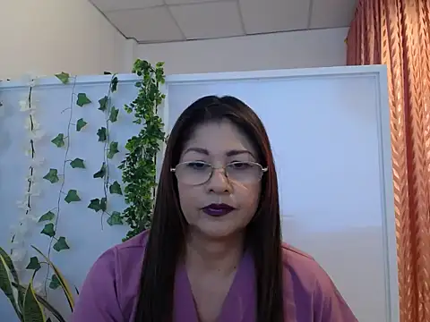 Snapshot of Manuela_lara_ chatting on 8, 9, 2025 Manuela lara online show from 8, 9, 2025