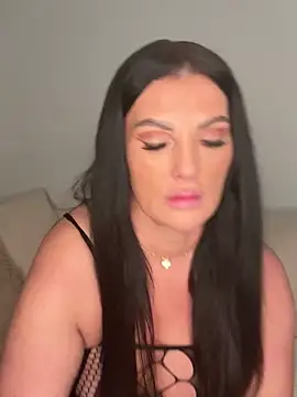 Snapshot of Nola_Luxx-offiziell chatting on 27, 10, 2025 Nola Luxx-offiziell online show from 27, 10, 2025