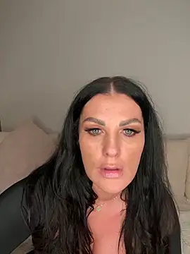 Snapshot of Nola_Luxx-offiziell chatting on 17, 10, 2025 Nola Luxx-offiziell online show from 17, 10, 2025