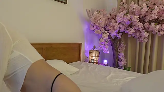 Bubblegumdream13 online show from 22, 4, 2026