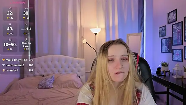 Snapshot of Milana_Key chatting on 13, 10, 2025 Milana Key online show from 13, 10, 2025