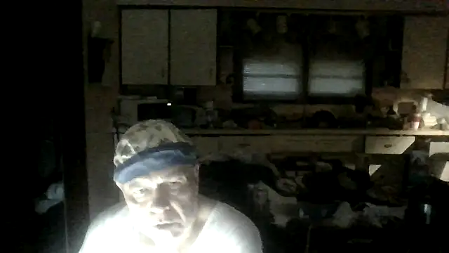 Snapshot of mapsterdaman chatting on 8, 1, 2026 mapsterdaman online show from 8, 1, 2026