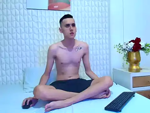 LuigiMarchetti online show from 12, 10, 2025