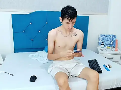 LuigiMarchetti online show from 1, 12, 2025