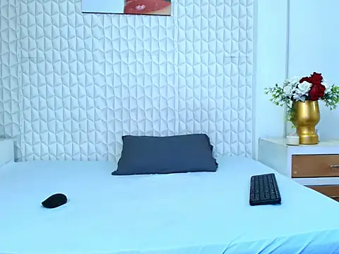 LuigiMarchetti online show from 9, 10, 2025