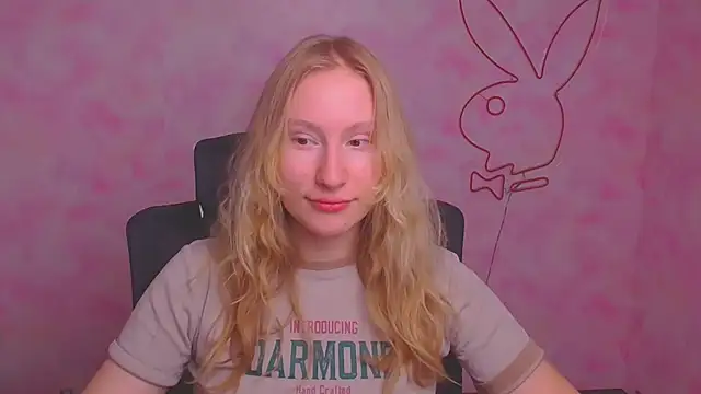 Elizabeth Kissa online show from 3, 10, 2025