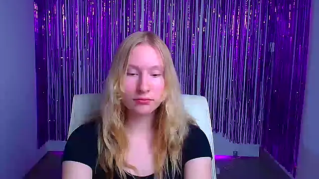 Elizabeth Kissa online show from 26, 9, 2025