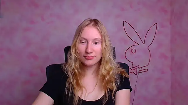 Elizabeth Kissa online show from 24, 9, 2025