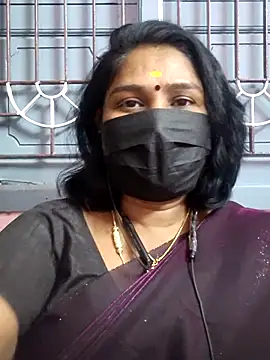 Snapshot of Tamil_Azhaghi25 chatting on 1, 7, 2026 Tamil Azhaghi25 online show from 1, 7, 2026