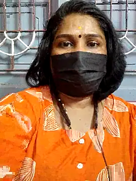 Snapshot of Tamil_Azhaghi25 chatting on 27, 6, 2026 Tamil Azhaghi25 online show from 27, 6, 2026