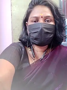 Snapshot of Tamil_Azhaghi25 chatting on 18, 6, 2026 Tamil Azhaghi25 online show from 18, 6, 2026