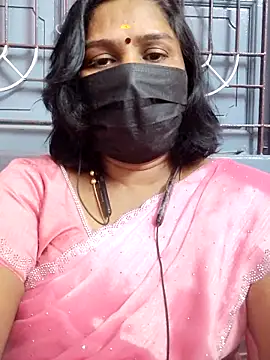 Snapshot of Tamil_Azhaghi25 chatting on 14, 6, 2026 Tamil Azhaghi25 online show from 14, 6, 2026