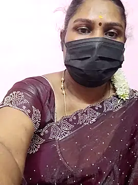 Snapshot of Tamil_Azhaghi25 chatting on 19, 10, 2025 Tamil Azhaghi25 online show from 19, 10, 2025