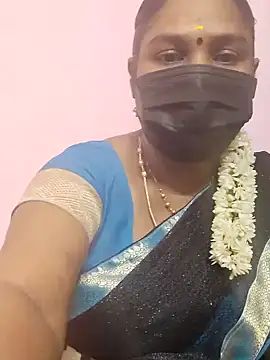 Snapshot of Tamil_Azhaghi25 chatting on 9, 10, 2025 Tamil Azhaghi25 online show from 9, 10, 2025