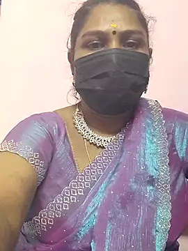 Snapshot of Tamil_Azhaghi25 chatting on 20, 10, 2025 Tamil Azhaghi25 online show from 20, 10, 2025