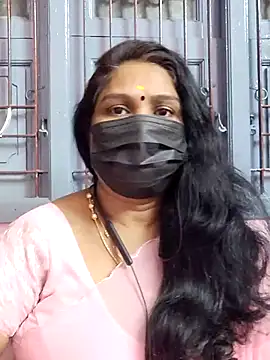 Snapshot of Tamil_Azhaghi25 chatting on 3, 11, 2025 Tamil Azhaghi25 online show from 3, 11, 2025