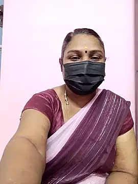 Snapshot of Tamil_Azhaghi25 chatting on 23, 10, 2025 Tamil Azhaghi25 online show from 23, 10, 2025