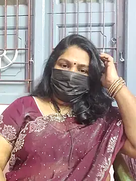 Snapshot of Tamil_Azhaghi25 chatting on 30, 11, 2025 Tamil Azhaghi25 online show from 30, 11, 2025