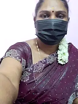 Snapshot of Tamil_Azhaghi25 chatting on 26, 10, 2025 Tamil Azhaghi25 online show from 26, 10, 2025