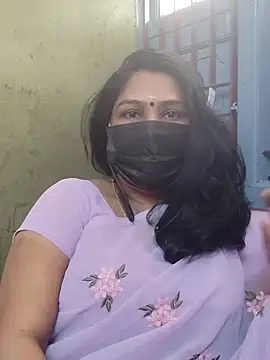 Snapshot of Tamil_Azhaghi25 chatting on 17, 11, 2025 Tamil Azhaghi25 online show from 17, 11, 2025