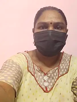 Snapshot of Tamil_Azhaghi25 chatting on 15, 10, 2025 Tamil Azhaghi25 online show from 15, 10, 2025