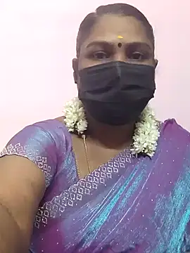 Snapshot of Tamil_Azhaghi25 chatting on 24, 10, 2025 Tamil Azhaghi25 online show from 24, 10, 2025