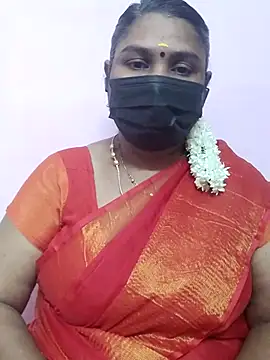 Snapshot of Tamil_Azhaghi25 chatting on 10, 10, 2025 Tamil Azhaghi25 online show from 10, 10, 2025