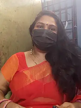 Snapshot of Tamil_Azhaghi25 chatting on 1, 11, 2025 Tamil Azhaghi25 online show from 1, 11, 2025