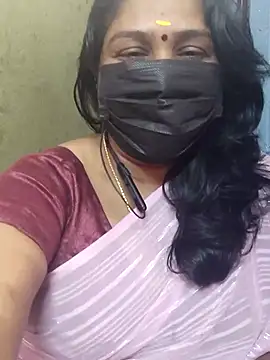 Snapshot of Tamil_Azhaghi25 chatting on 29, 11, 2025 Tamil Azhaghi25 online show from 29, 11, 2025