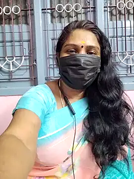 Snapshot of Tamil_Azhaghi25 chatting on 5, 11, 2025 Tamil Azhaghi25 online show from 5, 11, 2025