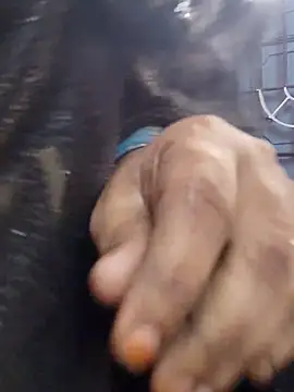 Snapshot of Tamil_Azhaghi25 chatting on 5, 11, 2025 Tamil Azhaghi25 online show from 5, 11, 2025