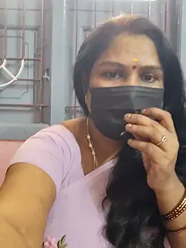 Snapshot of Tamil_Azhaghi25 chatting on 30, 10, 2025 Tamil Azhaghi25 online show from 30, 10, 2025