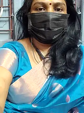 Snapshot of Tamil_Azhaghi25 chatting on 28, 11, 2025 Tamil Azhaghi25 online show from 28, 11, 2025