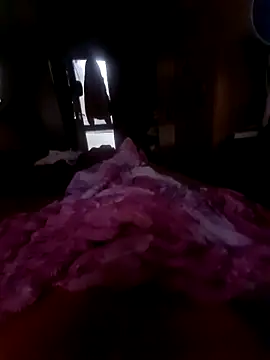 Snapshot of robyka000 chatting on 12, 9, 2025 robyka000 online show from 12, 9, 2025