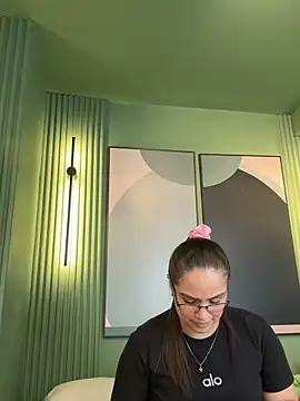 Tayler Kim online show from 12, 3, 2026