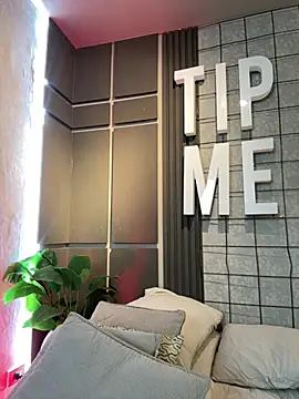 Tayler Kim online show from 26, 3, 2026