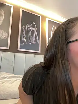 Tayler Kim online show from 10, 3, 2026