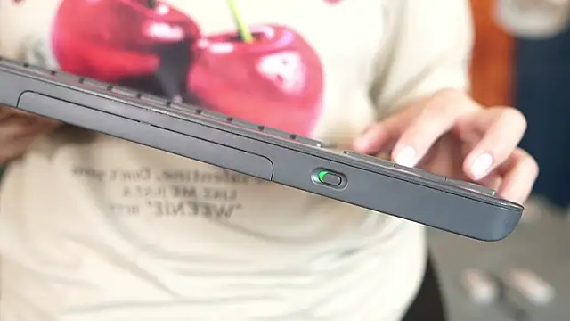 Tayler Kim online show from 28, 11, 2025