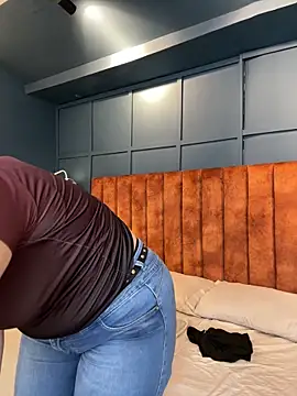 Tayler Kim online show from 24, 3, 2026