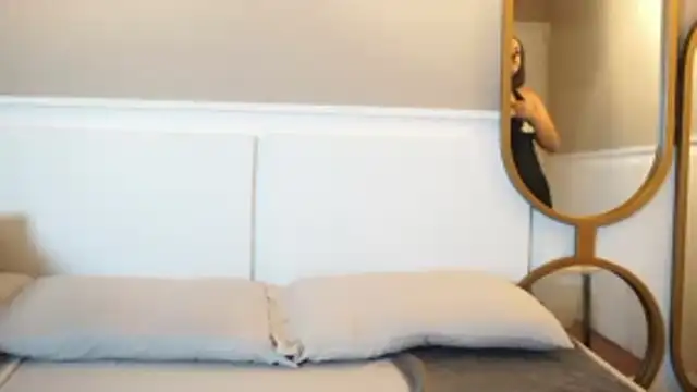 Tayler Kim online show from 23, 10, 2025