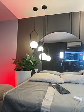 Tayler Kim online show from 12, 2, 2026