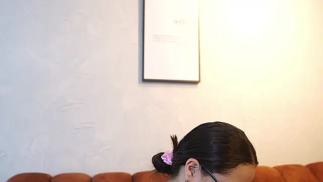 Tayler Kim online show from 7, 2, 2026