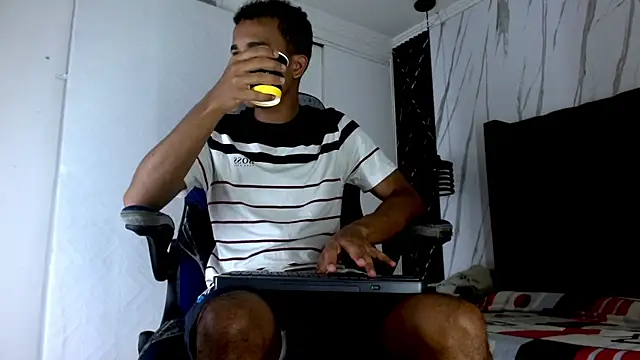 aston xvera online show from 23, 10, 2025