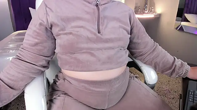 Miss Francheska online show from 20, 3, 2026