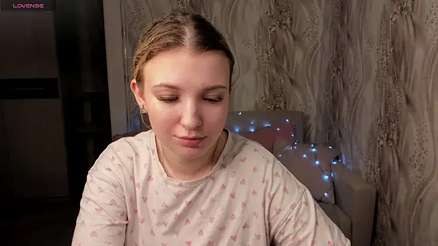 Snapshot of MilinaMorris chatting on 4, 6, 2026 MilinaMorris online show from 4, 6, 2026