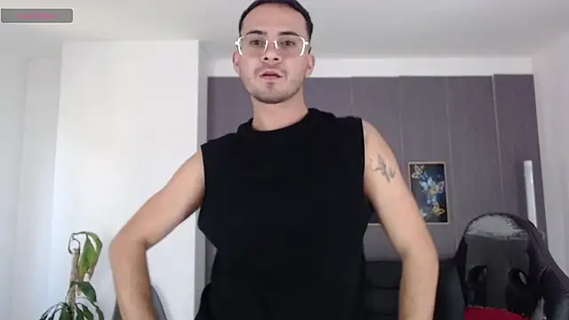 Arontrey21 online show from 15, 9, 2025