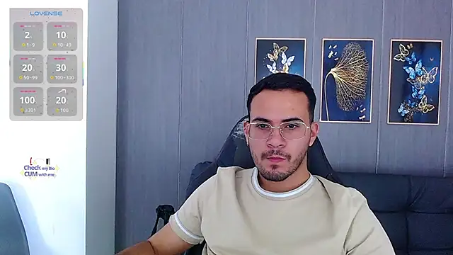 Arontrey21 online show from 21, 9, 2025