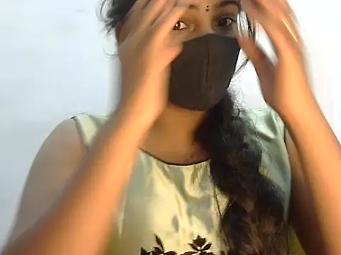 Snapshot of Hott_Noor chatting on 26, 10, 2025 Hott Noor online show from 26, 10, 2025